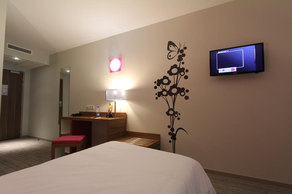 Hotel Ibis Styles Castres Castres  Pokój zdjęcie